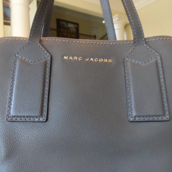 New Mark Jacobs Gray Pebbled Leather Shoulder Bag - Picture 3 of 16